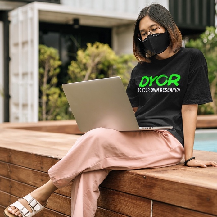เสื้อยืด Crypto "DYOR" - เสื้อยืด Crypto / เสื้อยืด Bitcoin / เสื้อยืด Bitcoin / เสื้อยืด Bitcoin / 
