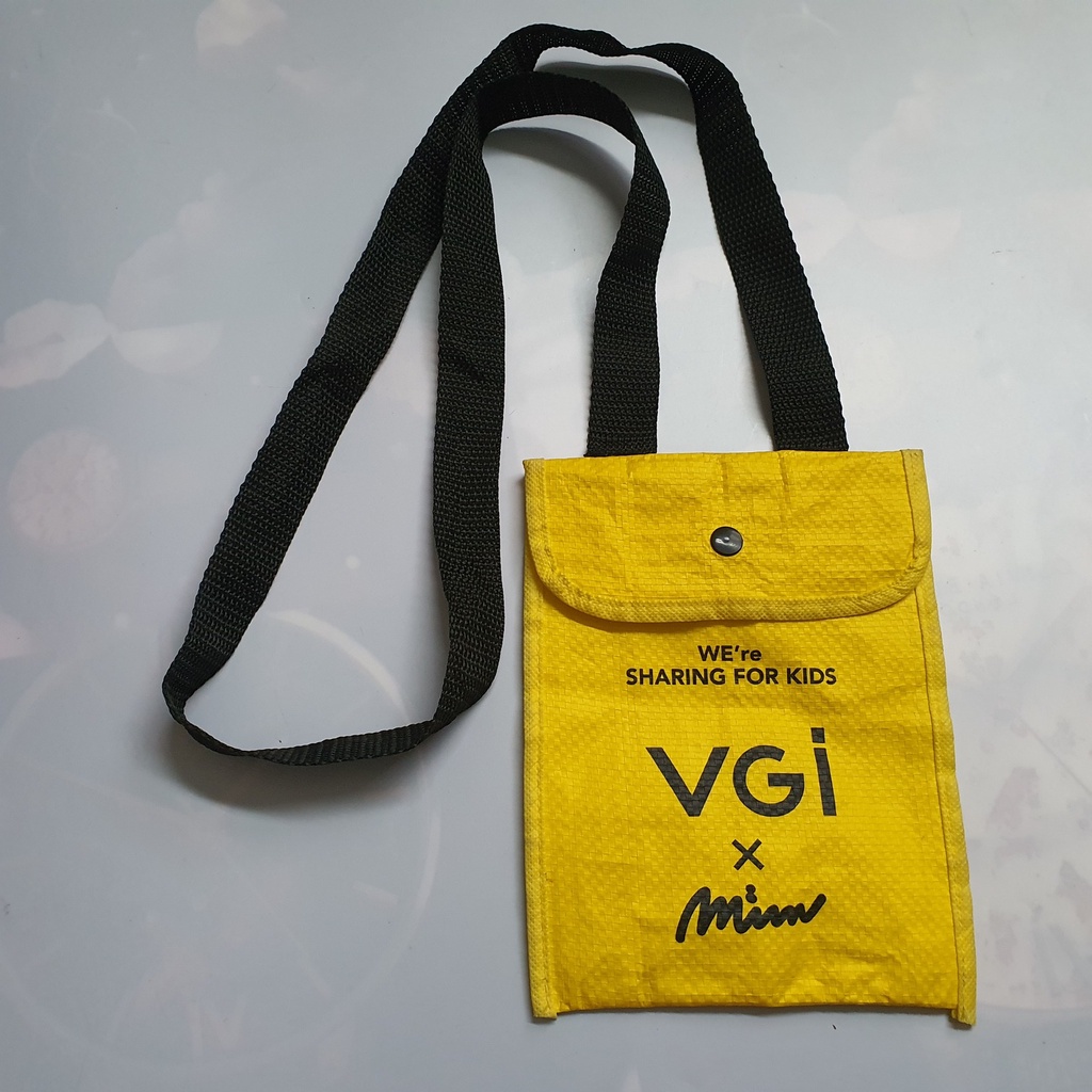 กระเป๋า Mimi Big Bag X VGI กระเป๋าคล้องคอ⚠️สินค้ามือสอง⚠️รบกวนอ่านก่อนนะคะ🙏🙏
