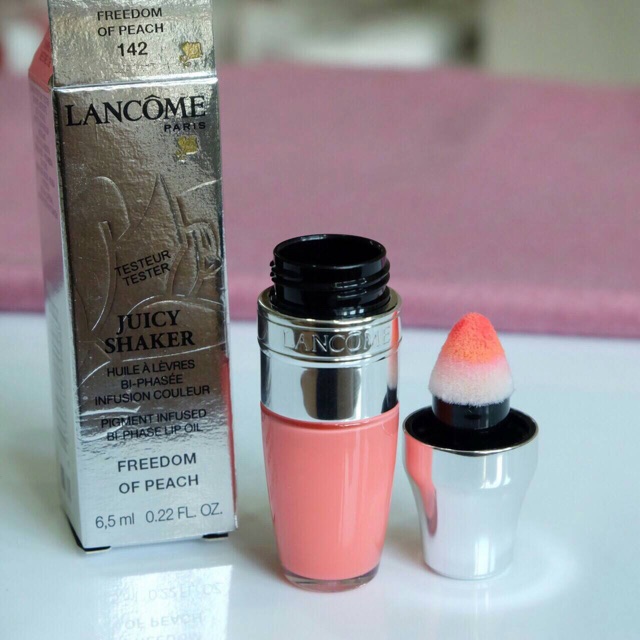 Lancome Juicy Shaker Pigment Infused Bi-phase Lip Oil  6.5ml