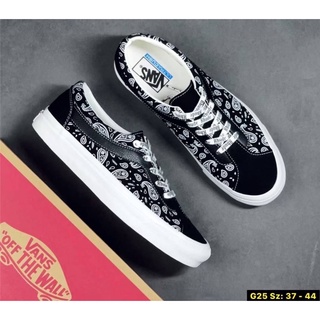 Vans รองเท้าผ้าใบผูกเชือกพร้อมกล่อง