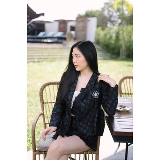 Black magic blazer 990฿ (เฉพาะเสื้อสูท)​