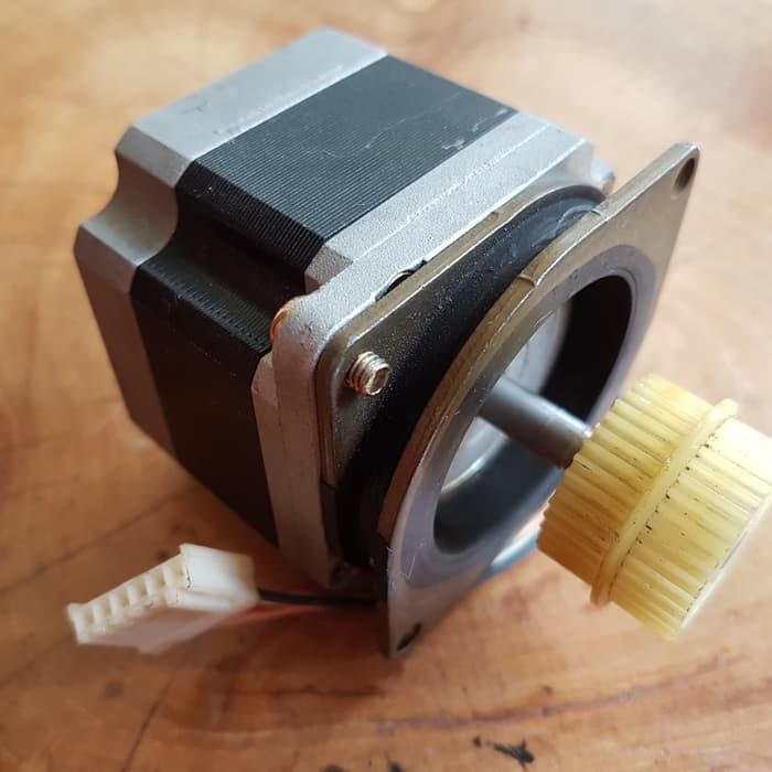 Nema23 Stepper Motor STP-58D112 Shinano Kenshi Japan 1.8 Deg Nema 23