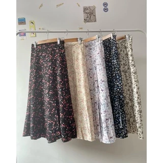 💐Alley Skirt กระโปรงลายดอกไม้แบบผ่าหน้า