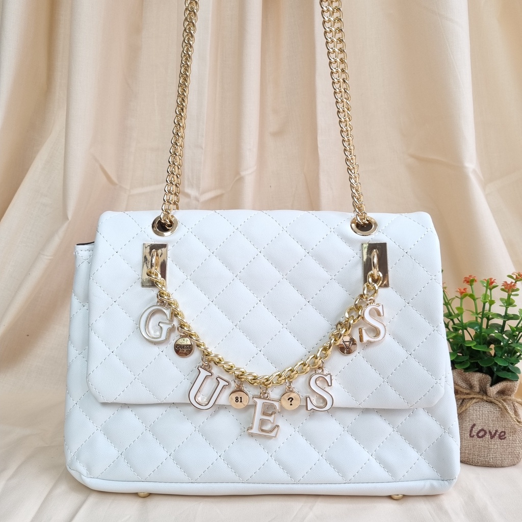 Elliana PASSION QUILTED CONVERTIBLE SLINGBAGS กระเป๋า GUESS ผู้หญิง