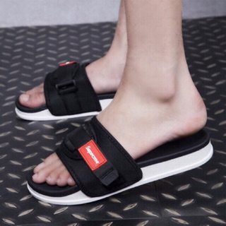 รองเท้าสวมสุพรีม Supreme สุดฮิต!! เท่ นุ่ม 36-45
