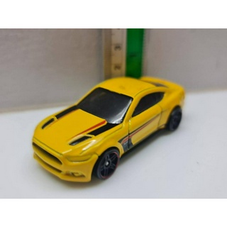 มือสอง ไม่มีกล่อง รถเหล็ก Hot Wheels ฟอร์ด มัสแตง สีเหลือง Ford Mustang GT Contemporary