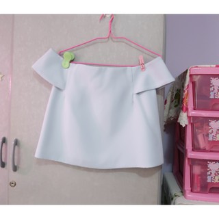 เสื้อปาดไหล่ สีฟ้าอ่อน