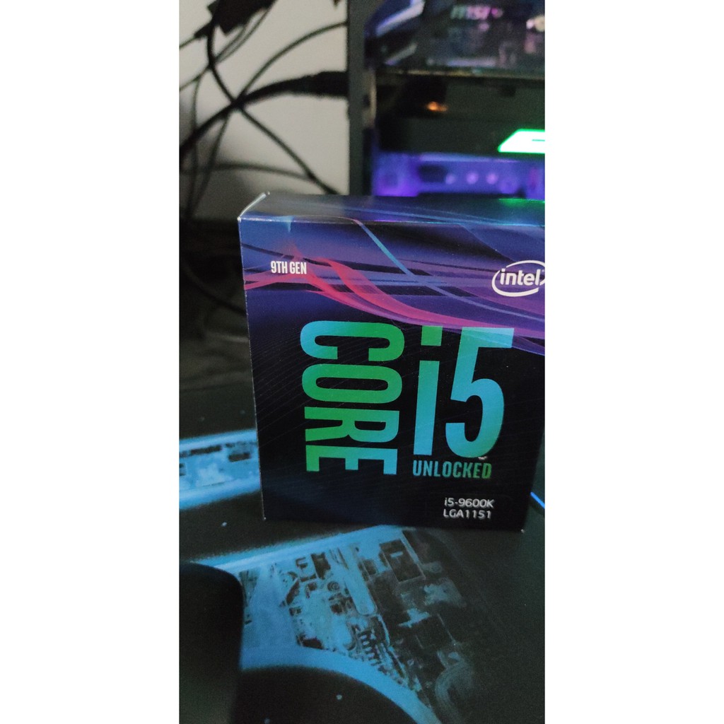 Intel I5 9600k มือสอง ใช้งานปกติ ครบกล่อง ประกัน WPG ถึง 03/22 ** มีสินค้าพร้อมส่ง**