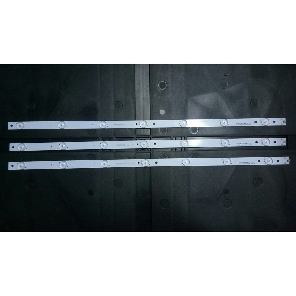 หลอดแปลง 32 นิ้ว led ราคาพิเศษ ด้านหลัังอลูมิเนียม มีให้เลือกหลายขนาด