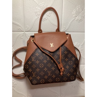 เป้ Lv ถือได้ สะพายได้ งานแฟชั่น ฐาน10สุง10นิ้ว