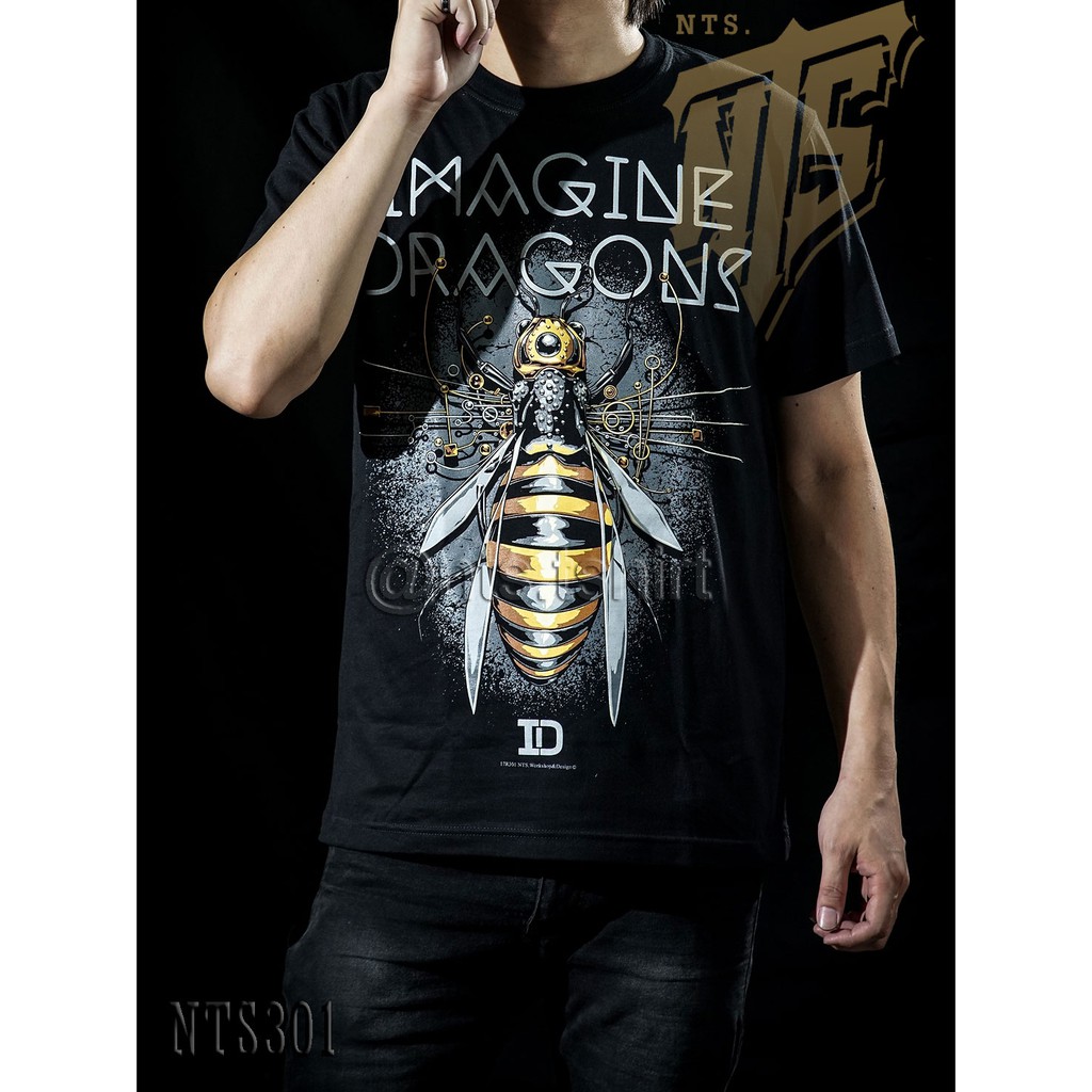 NTS 301 IMAGIN DRAGONS เสื้อยืด ลายวงดนตรี ซิลค์สกรีน ผ้าคอตตอนหนานุ่ม ไม่หดไม่ย้วย สีดำ S M L XL XXL