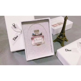 MISS DIOR BLOOMING BOUQUET GIFT SET  ▪️ 7.5ML.  ▪️ INBOX  ▪️ ส่งฟรี  799.-