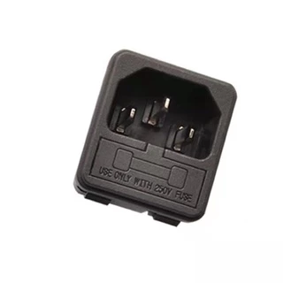ถูกสุด!! กับ 10A ฟิวส์! ซ็อกเก็ต 15A 250 V ac 3 ช่องเสียบสายไฟพร้อมฟิวส์ Holder Connector สินค้าพร้อมส่ง