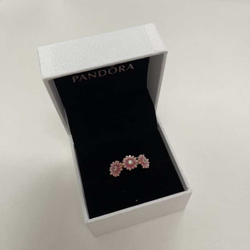 แหวน Pandora ของแท้ 💯⚠️ มือ 2 Pink Daisy Flower Trio Ring