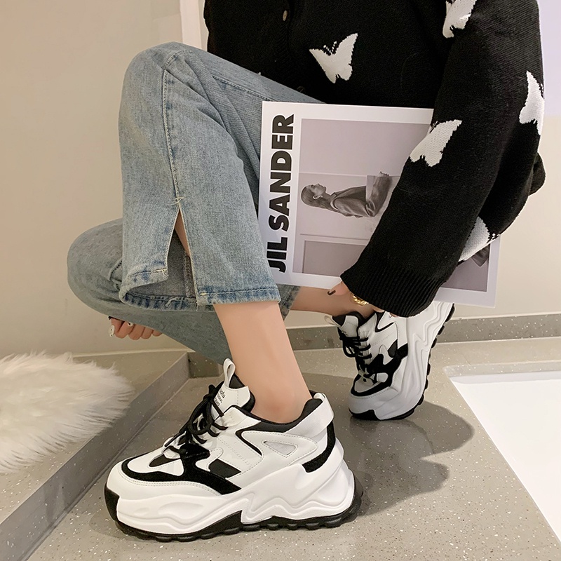 sneaker.world รองเท้าผ้าใบ แฟชั่นผู้หญิง เสริมส้น 5 ซม.