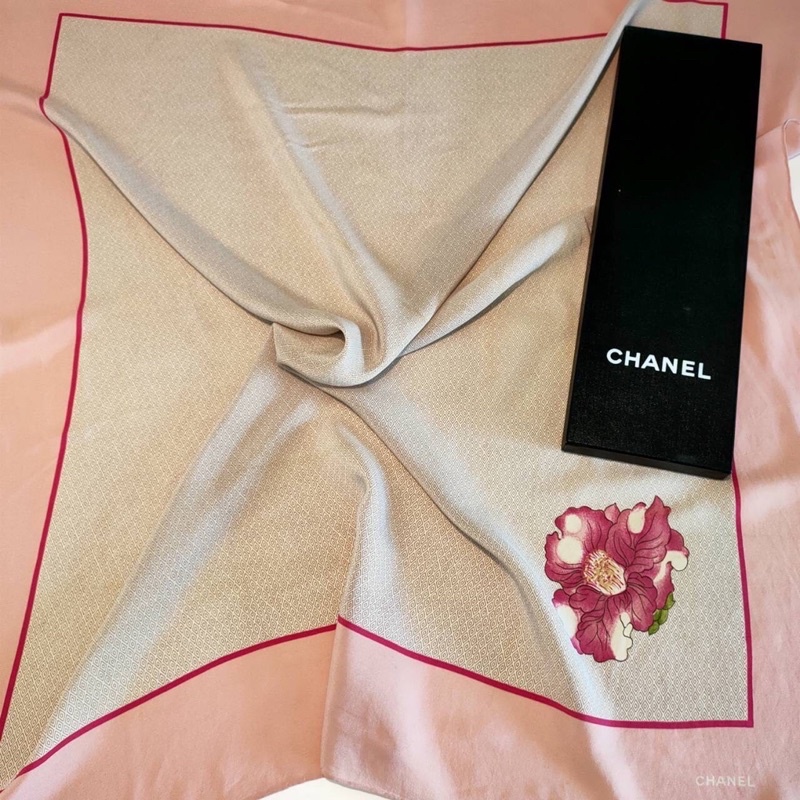 ผ้าพันคอแบรนด์เนม Chanel ผ้าคลุมไหล่มือสองแท้