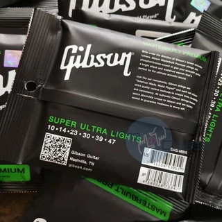 Gibson สายกีตาร์โปร่ง "ครบชุด 6 เส้น" แถมฟรี ปิ๊ก 2 อัน มูลค่าชิ้นละ 45 บาท