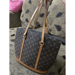 LOUIS VUITTON หลุยส์วิตตองมือสอง ขนาด 15x12x5" (งานหนังแท้มือสอง)