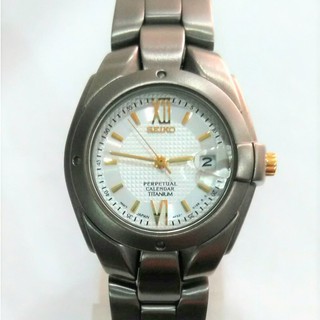 Seiko Perpetual Calendar Titanium หญิง รุ่นSWD073P1