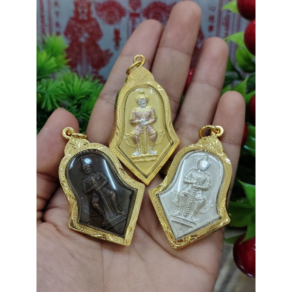 ท้าวเวสสุวรรณจตุมหาราชิกาวัดจุฬามณี(จำปีใหญ่)เหลี่ยมกรอบทองไมครอนกันน้ำ บูชาเปลี่ยนร้ายกลายเป็นดีเสริมอำนาจบารมี