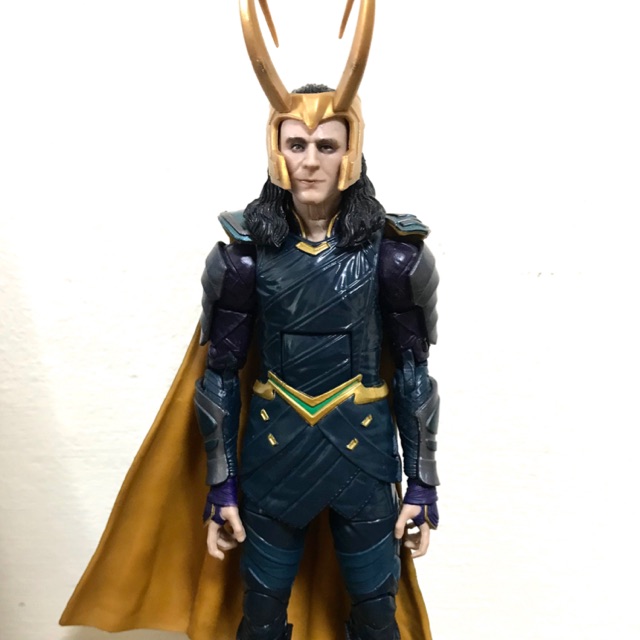 Loki Hasbro marvel legends โลกิ Thor ragnarok โลกิ avengers action figure