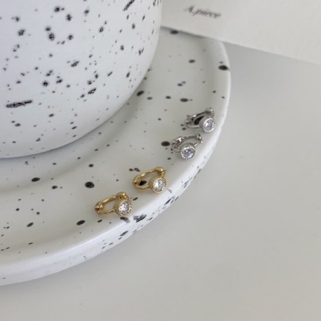 A.piece ต่างหูเงินแท้ [all silver 925] crystal one-touch 01