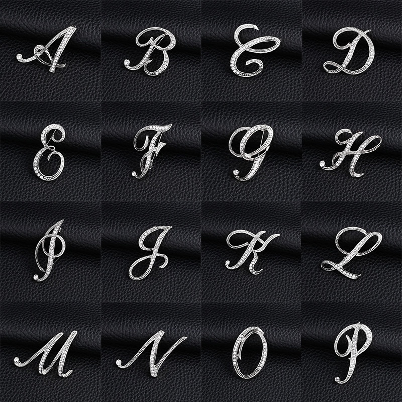 แฟชั่น A-Z ตัวอักษร น่ารัก เข็มกลัด สําหรับผู้หญิง ผู้ชาย พลอยเทียม สีเงิน หมุดโลหะ ชุดเสื้อเชิ้ต เครื่องประดับ อุปกรณ์ของขวัญคริสต์มาส