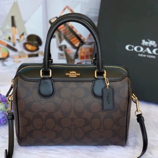 Coach หมอน มินิ 9 นิ้ว COACH F32203 MINI BENNETT SATCHEL IN SIGNATURE CANVAS