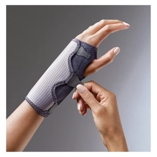 Futuro Comfort Stabilizing Wrist Brace พยุงข้อมือ รุ่นเสริมแถบเหล็ก ปรับกระชับได้