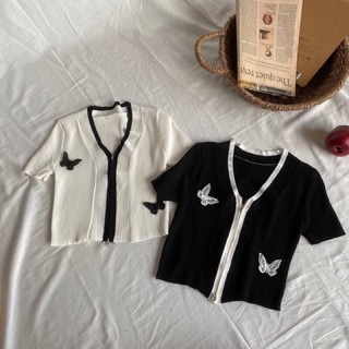 B&amp;w butterfly top เสื้อคอวีซิปหน้า