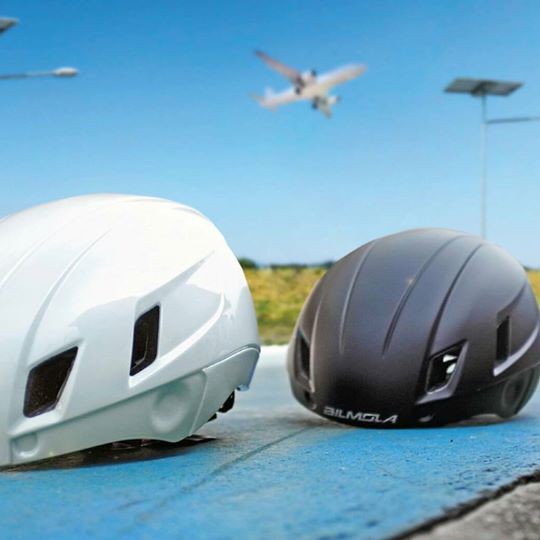 หมวกมีแว่น ทรงแอโร่ Bilmola AR1 มี 2 สี