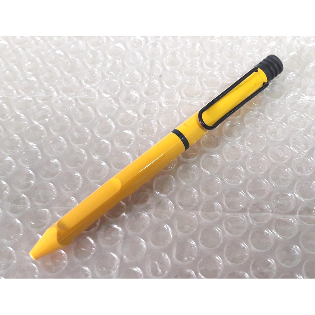 Lamy Safari Yellow Black Clip Twin pen ปากกา 2 ระบบ ของใหม่ มีรอยขนแมวบางมากๆ