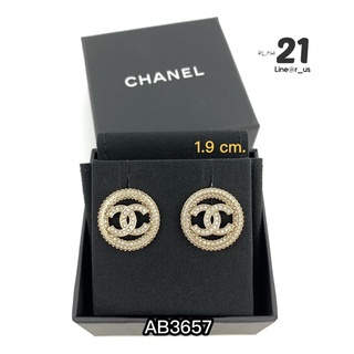 Chanel earrings sz 1.9