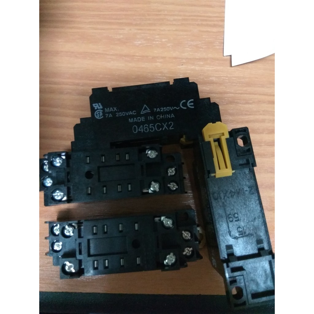 ซ็อกเก็ต Omron PYF08A-E