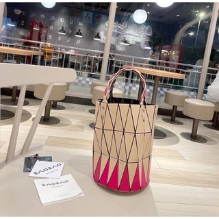 กระเป๋าถือ อิซเซ่ MIYAKE BUCKET BAG สินค้าพร้อมส่ง ถ่ายสดจากสินค้าจริง ขนาด (21*15*15)