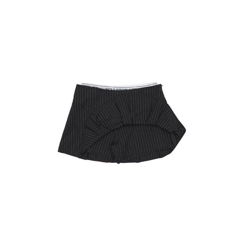 พรีออเดอร์ Sculptor Peekaboo Lowrise Skort Pin Stripe