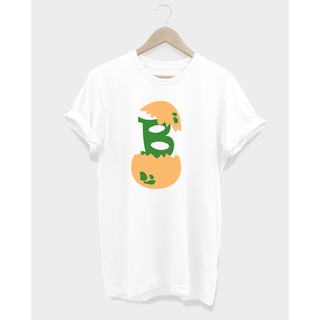 เสื้อยืดลายอักษรออกจากไข่ B