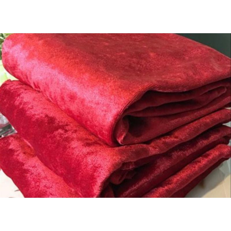 ผ้ากำมะหยี่สีแดงสด ผ้าเมตร สำหรับงานปูโต๊ะ ตัดชุด ชุดคริสมาส สวยๆ หน้ากว้าง150cm.