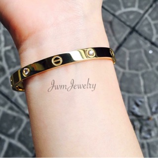 Gold bracelet