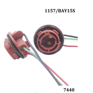 อะแดปเตอร์ซ็อกเก็ตเชื่อมต่อหลอดไฟ 1157 7440 T20 7443 T10 T15 1156 BAY15D P21/5W สําหรับอะแดปเตอร์ซ็อกเก็ตหลอดไฟเบรครถยนต์