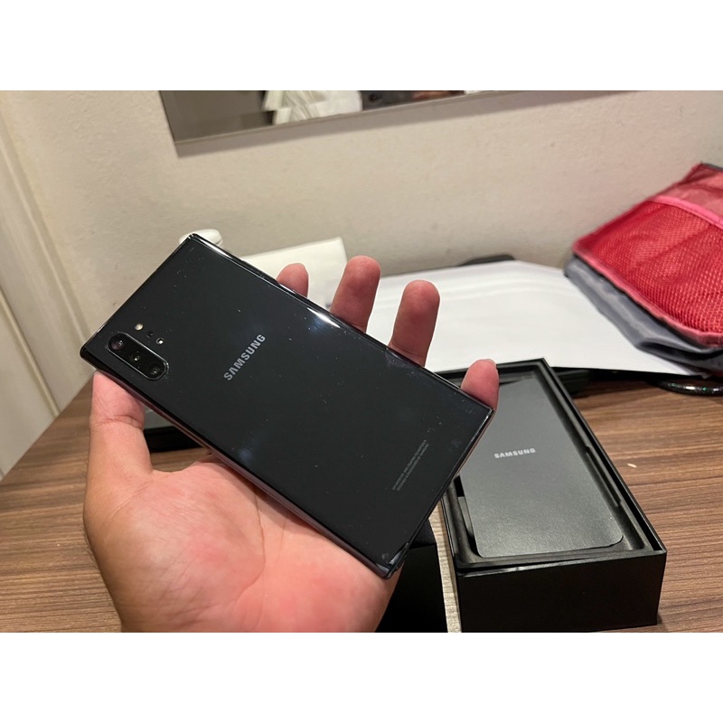 Samsung Galaxy Note 10 Plus 256gb Black เครื่องศูนย์แท้ จอแท้ลื่นๆ ทักมาขอรูปสอบถามเพิ่มเติมได้ครับ