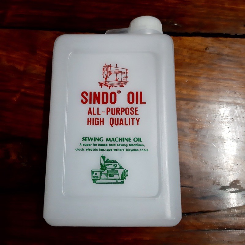 น้ำมันจักรอย่างดี ตรา Sindo oil