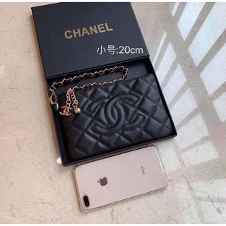 กระเป๋าคล้องมือ Chanel พร้อมกล่อง