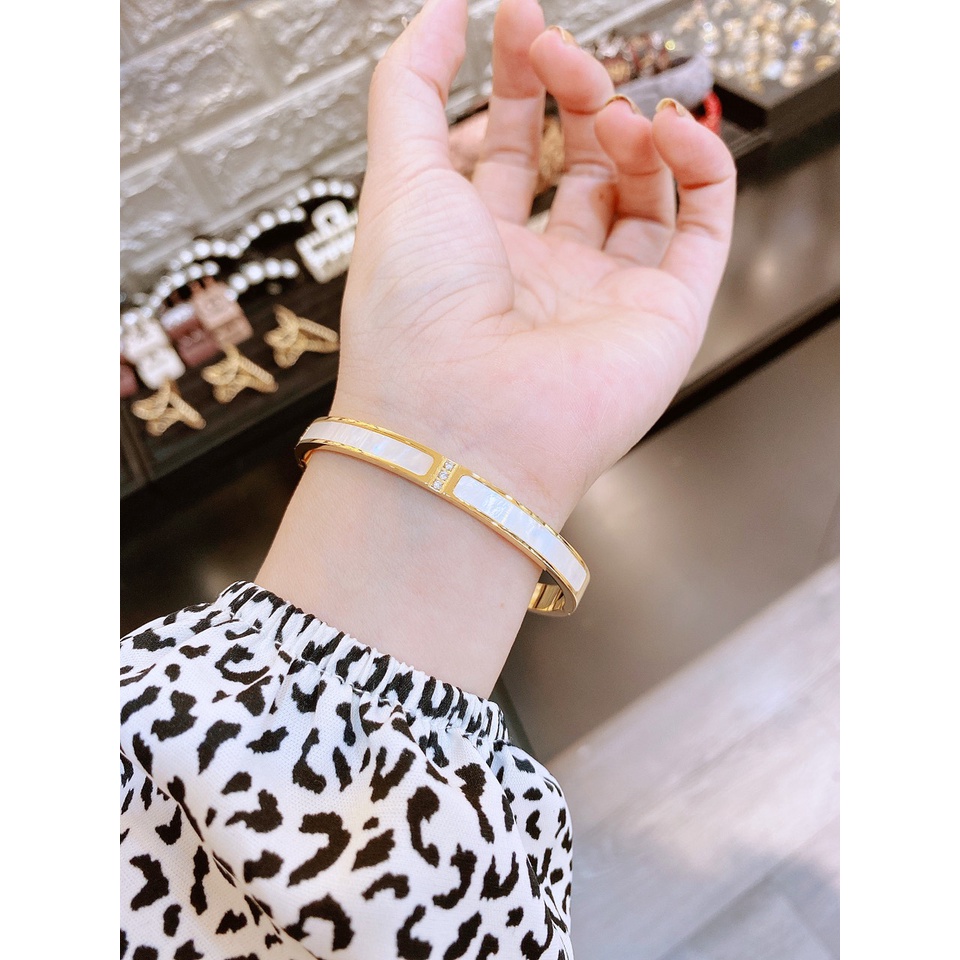 TITAN BRACELET พร้อมหิน 3 อัน