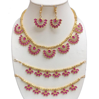 Thai jewellery ชุดเครื่องประดับสตรีไทย จี้คริสตัล สำหรับการเฉลิมฉลองวันหยุด jewelry set