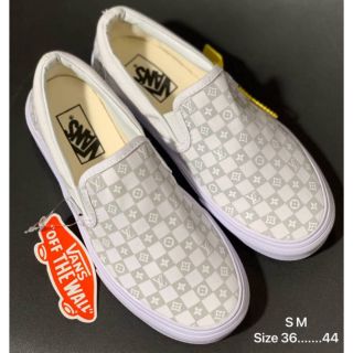 รองเท้าผ้าใบ Vans เกรดA ฟรีกล่อง