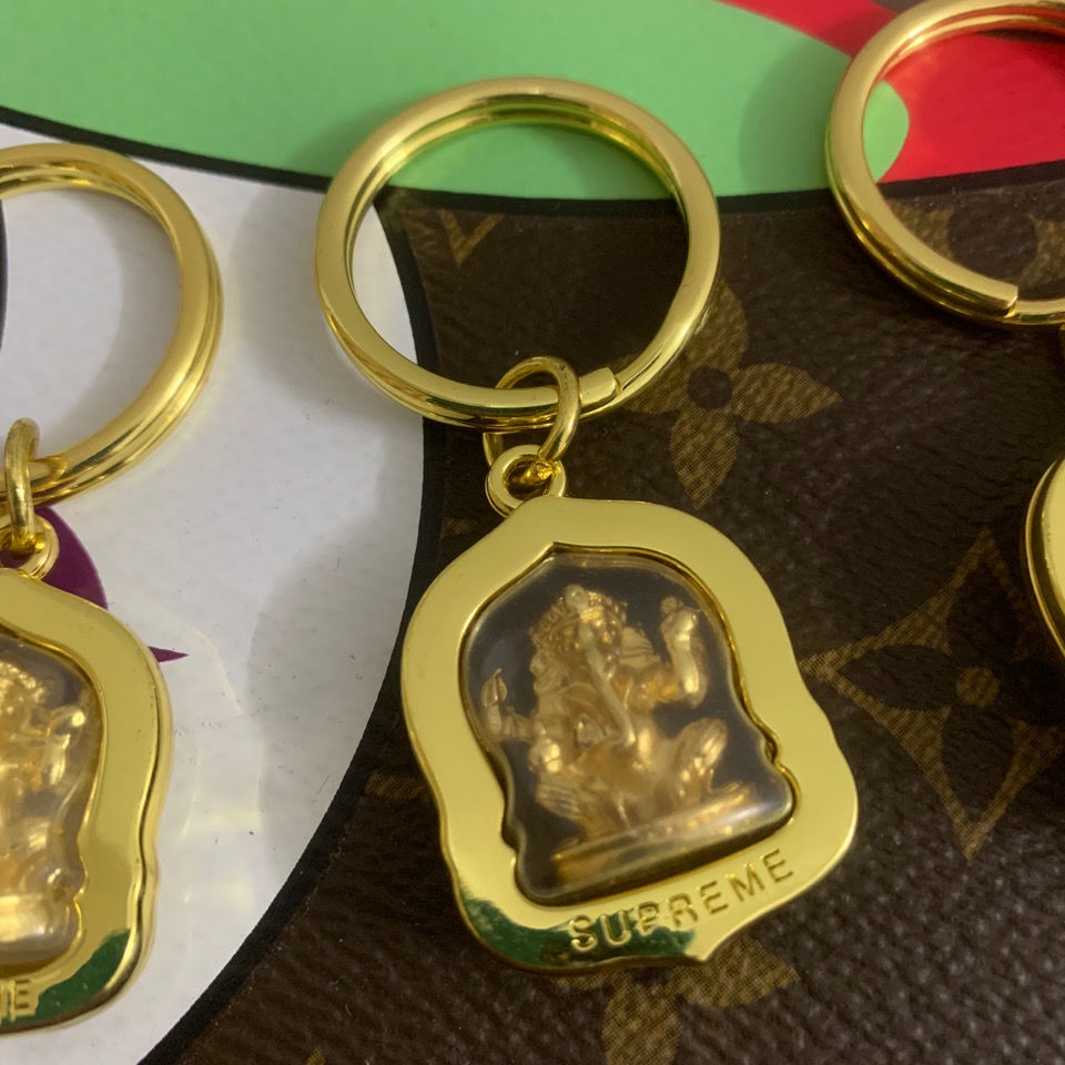 Supreme Elephant Keychain キーホルダー | thephysicaleducator.com