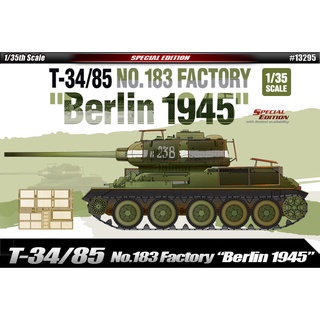 Academy 13295 T34/85 "BERLIN 1945" 1/35