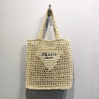 กระเป๋า ปาด้า logoed crochet tote bag พร้อมส่งค่ะ ขนาด (กว้าง14 xสูง15.5 นิ้วค่ะ) ถ่ายสดจากสินค้าจริง