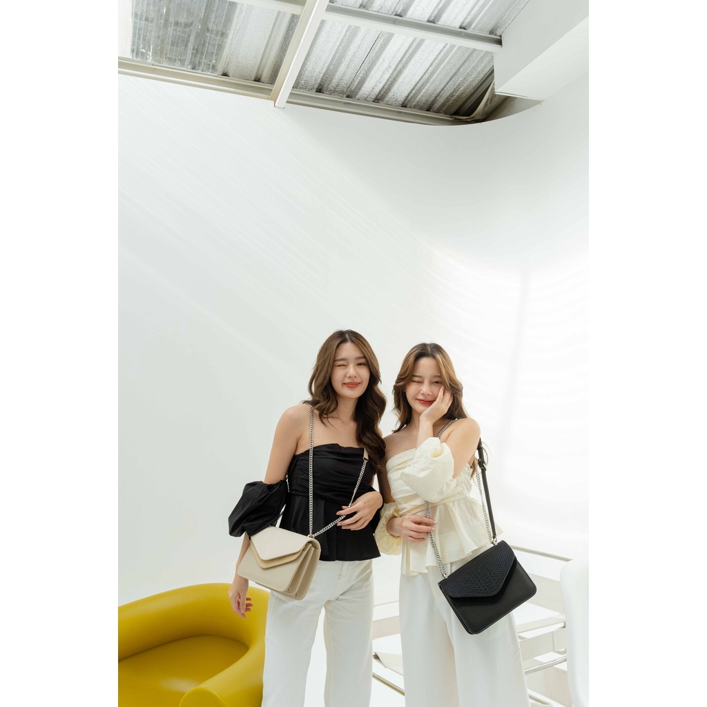 PATH T CHA - กระเป๋าสะพายข้างรุ่น PHILIA DOUBLE FLAPS 2022 ( ใช้ code ...